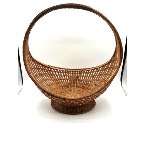 Vintage Wicker Gondola Basket Arched Handle Handmade - Picture 1 of 5